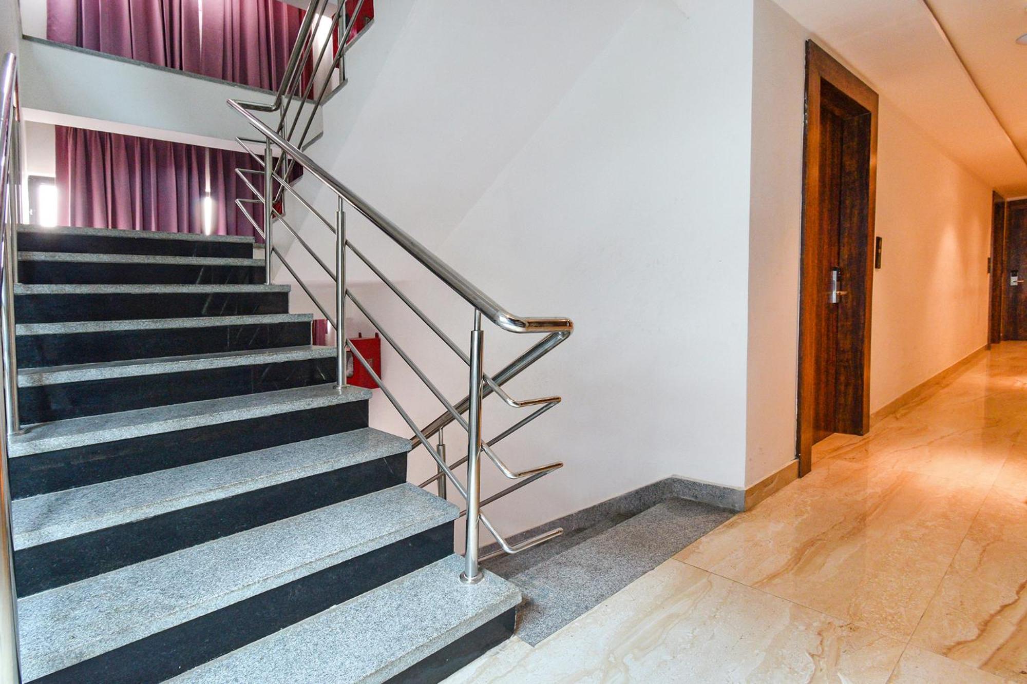 Fabhotel Prime Prowell Apex - Nr Kims Hospital, Hitech City Хайдарабад Экстерьер фото